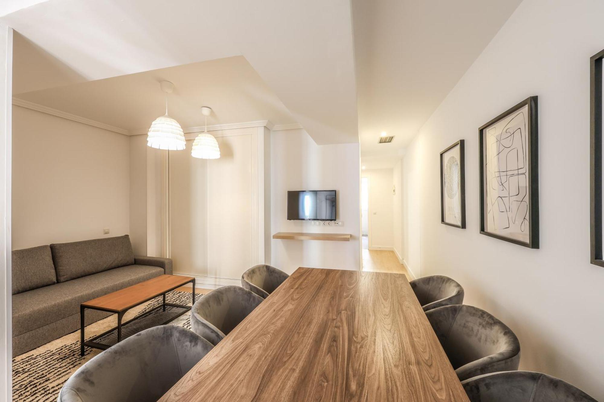 Apartamentos Reformados En Tirso De Molina Act Madrid Exteriör bild