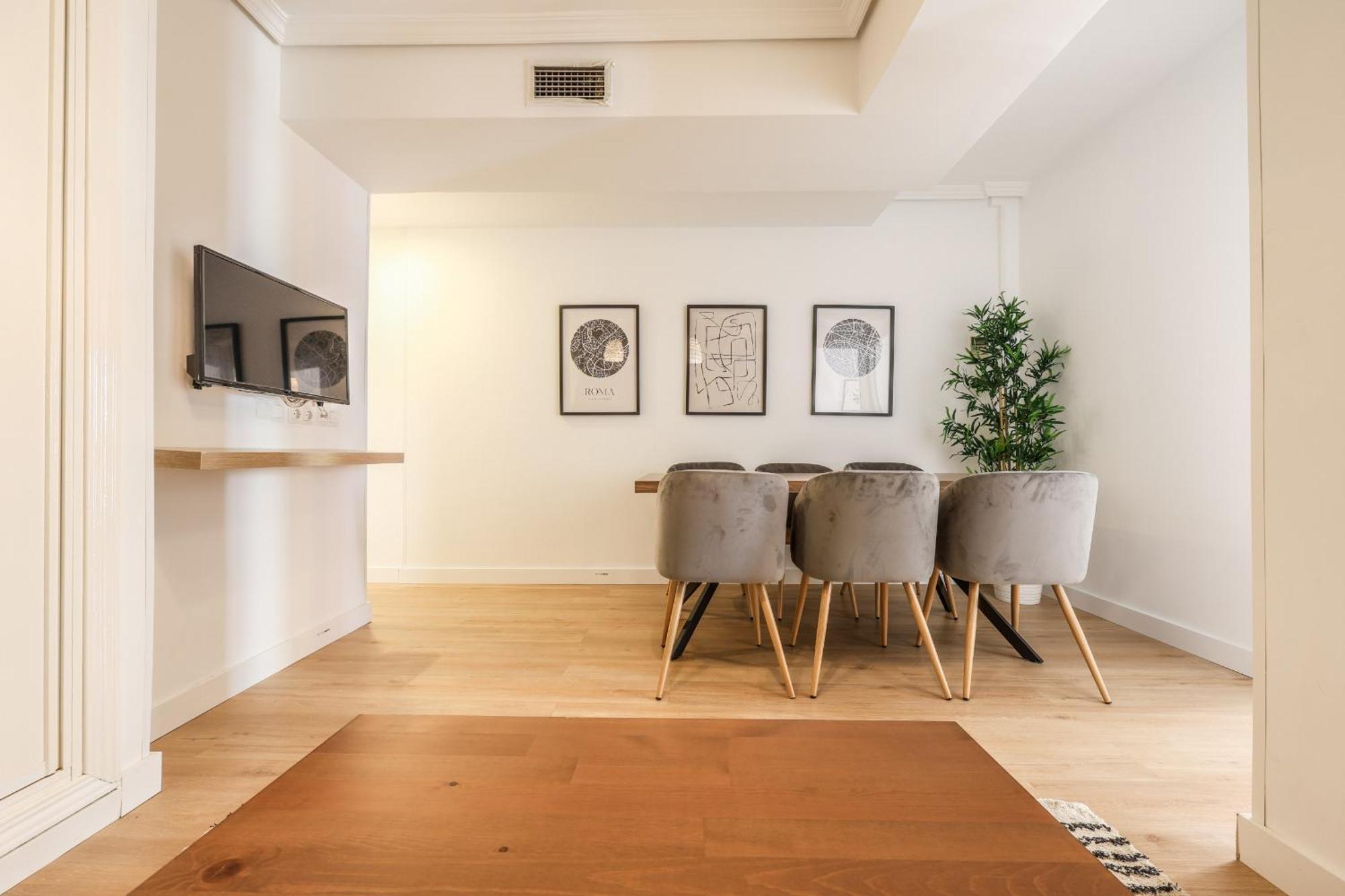 Apartamentos Reformados En Tirso De Molina Act Madrid Exteriör bild